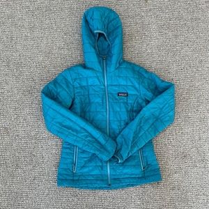 Patagonia light down puffer with hood - S